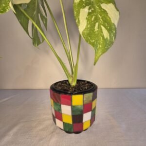 Retro plant pot