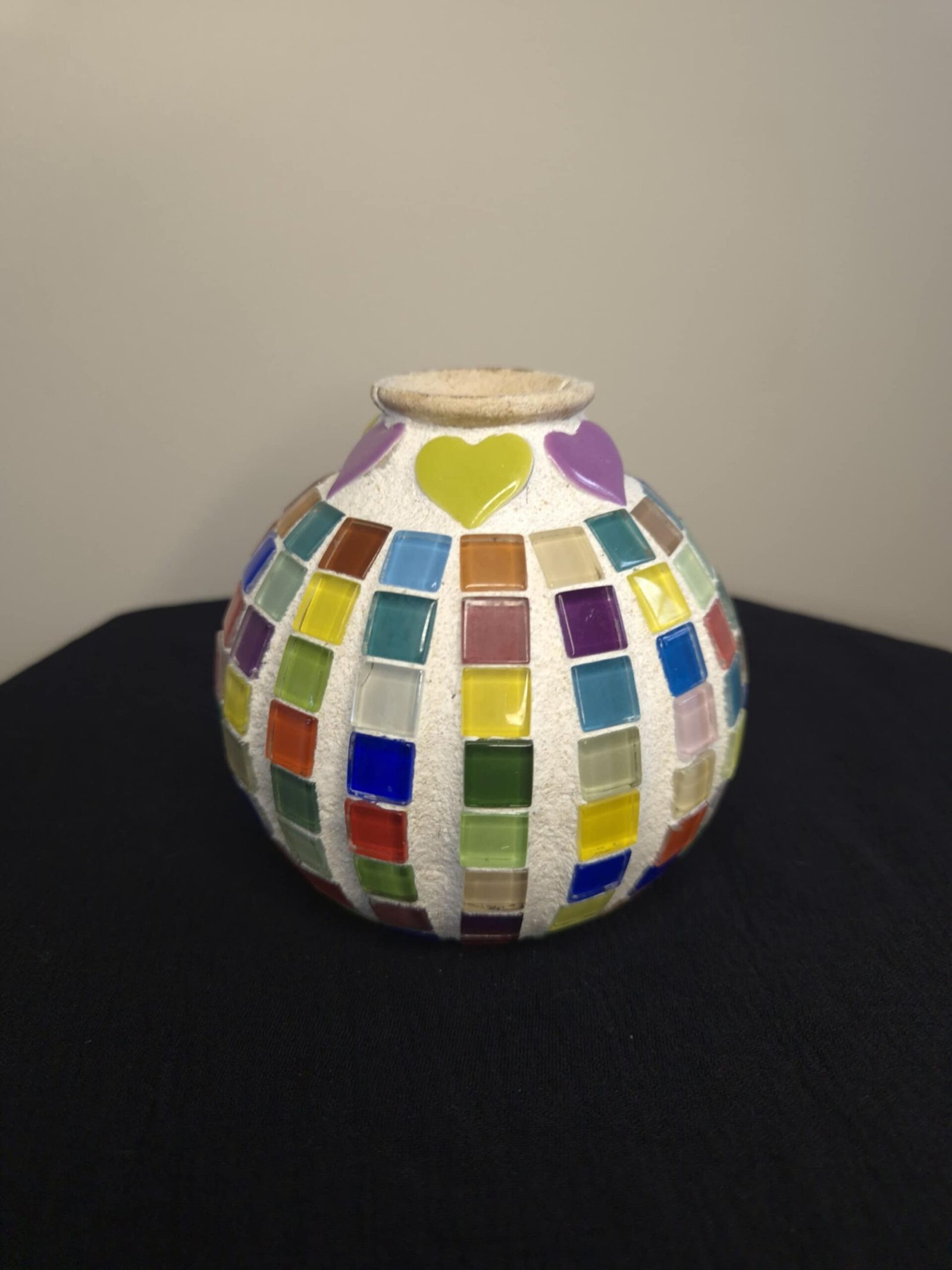 Round vase